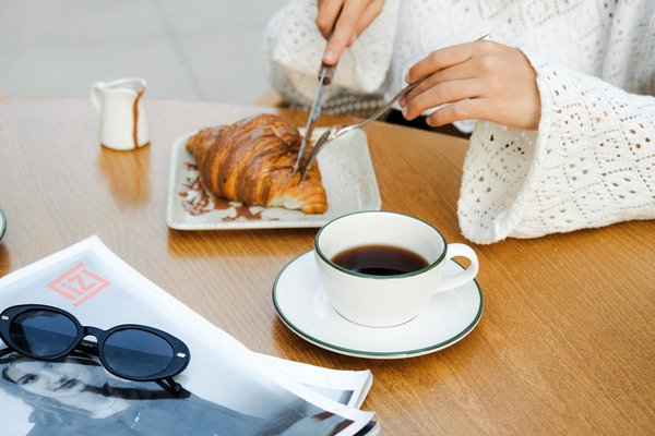 Analyse des Avantages et Inconvénients : Freelance vs Salariat dans l'Industrie de la Mode