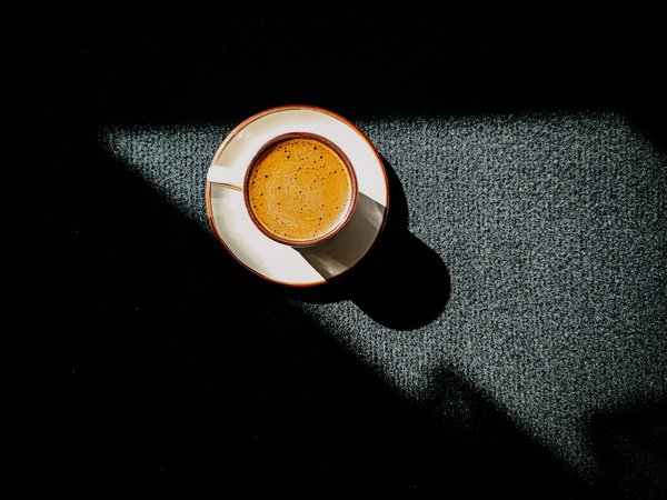 Découvrez les talons carrés idéaux pour sublimer votre style professionnel