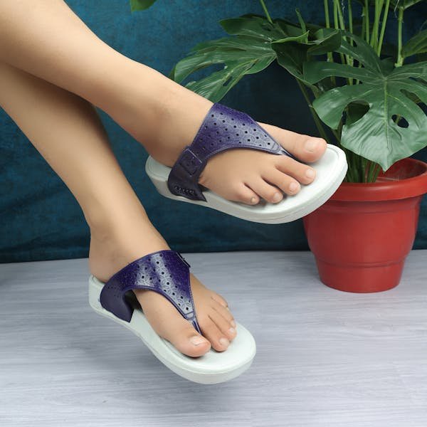 Choisissez vos sandales semelle épaisse pour un été tendance